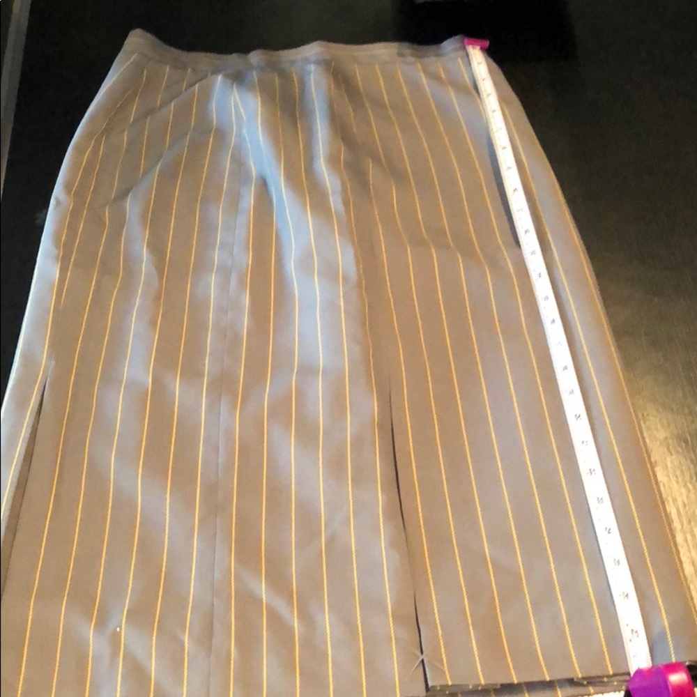 Metro Style gray pencil skirt with yellow stripes
